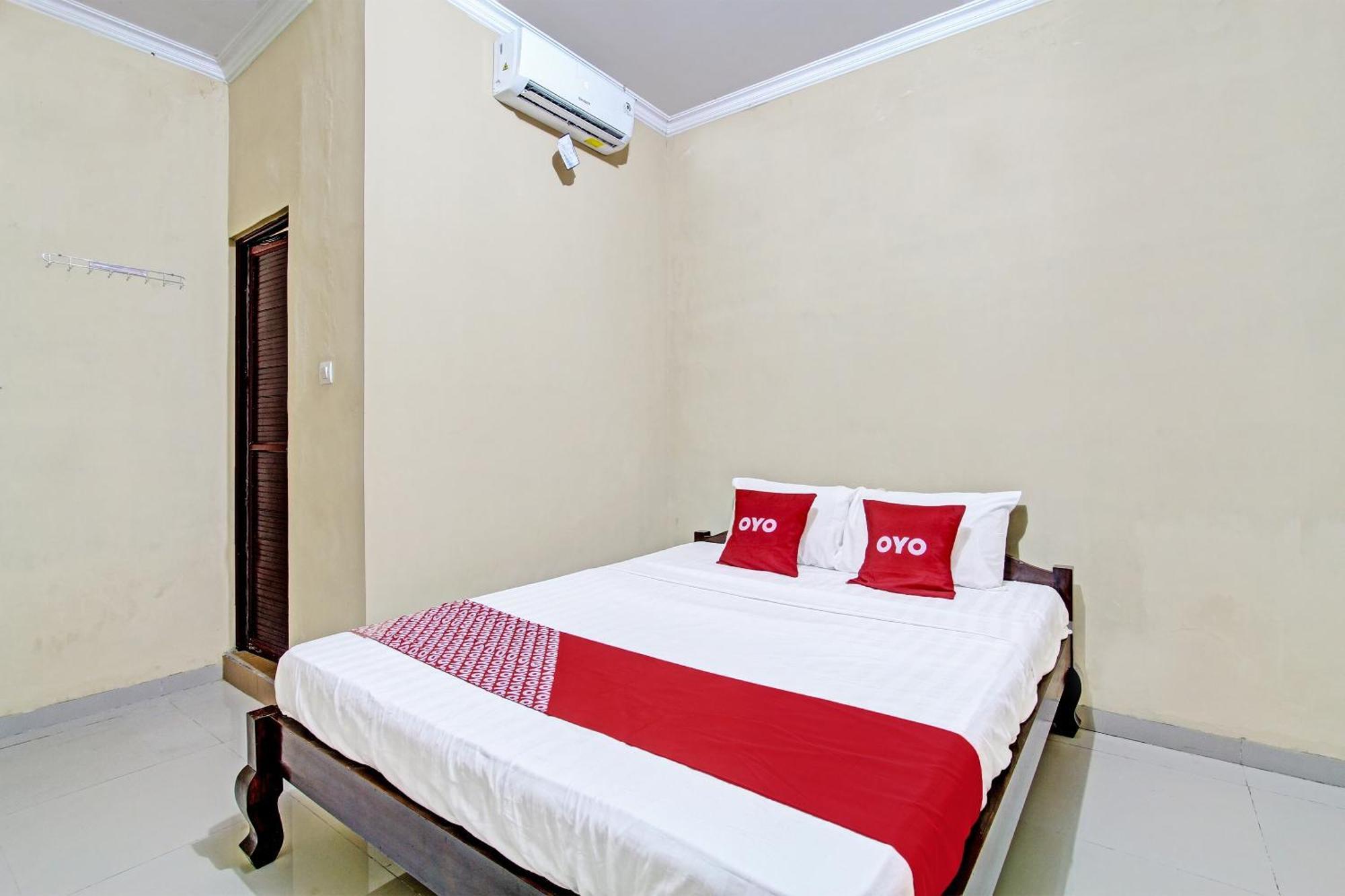 Oyo 91353 Hotel Surya Andesa Klaten Exterior photo