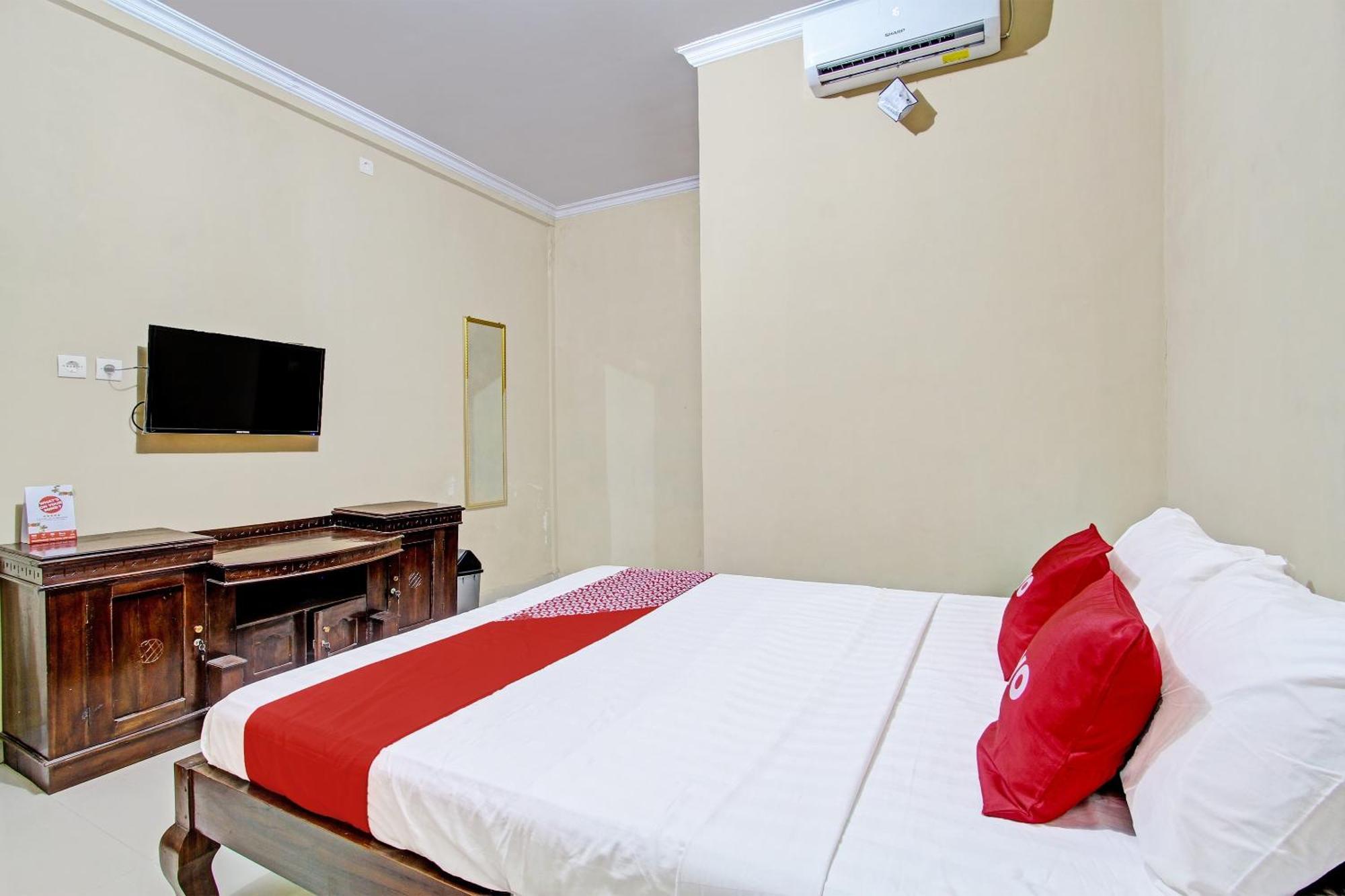 Oyo 91353 Hotel Surya Andesa Klaten Exterior photo
